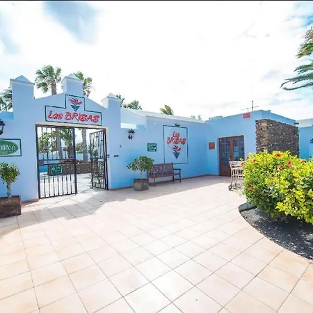Villa Las Brisas, 94 *