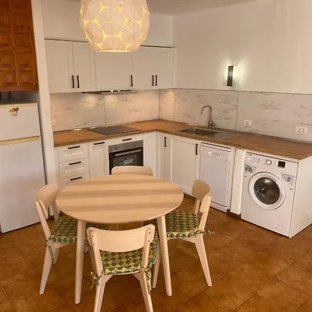 Las Brisas, 94 * Playa Blanca (Lanzarote)